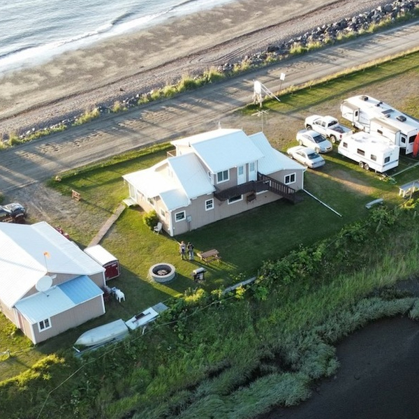 Beachcomber Motel and RV Park in Ninilchik, Alaska